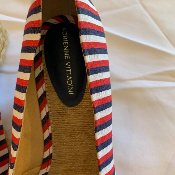 Adrienne Vittadini sandals Size 11M. Colors red/white/navy New without box - Picture 2 of 6